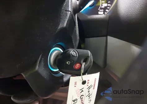 2018 Ford Escape Se from USA, damaged, VIN 1FMCU9GD8JUB02067